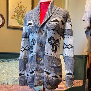 Aritzia TNA cowichan type cardigan lambswool sweater